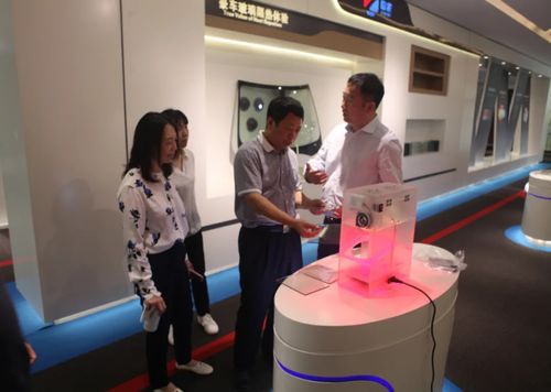 技術(shù)交流促發(fā)展，強(qiáng)強(qiáng)聯(lián)合譜新篇——中國(guó)建材檢驗(yàn)認(rèn)證集團(tuán)領(lǐng)導(dǎo)蒞臨中凌工廠大連愛瑞德指導(dǎo)